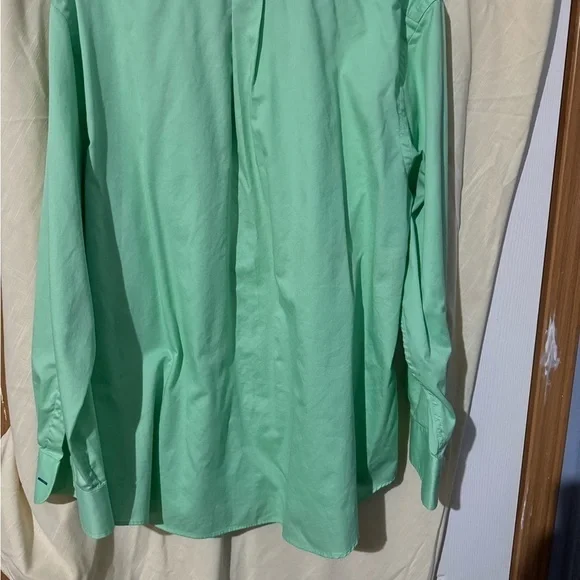 Izod button down shirt. - Picture 3 of 3